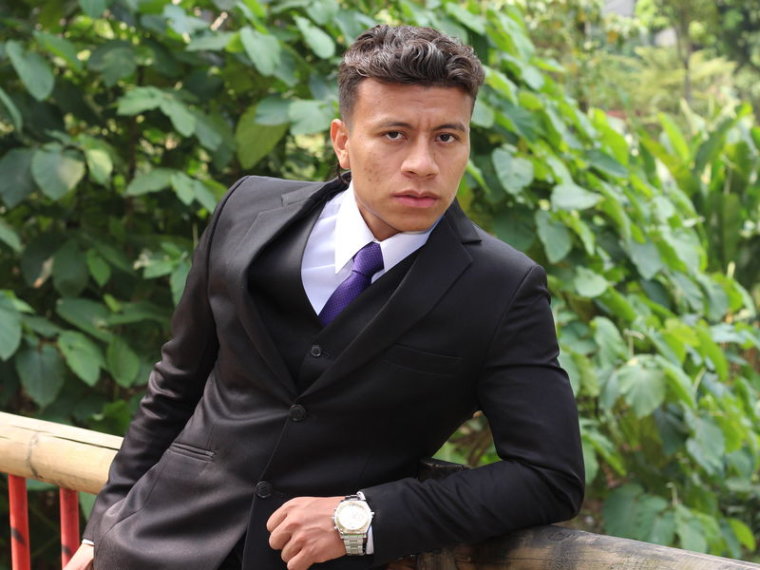 BrunoStron's profile - Image n°0