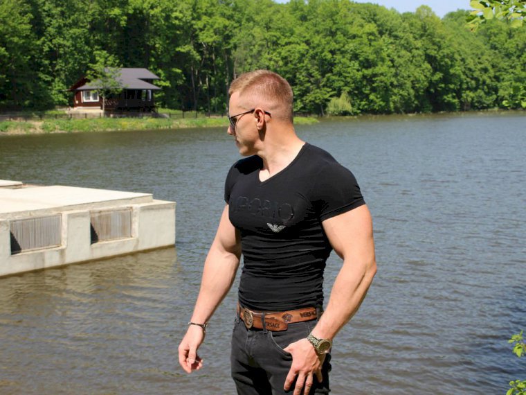 BULLMASS's profile - Image n°1