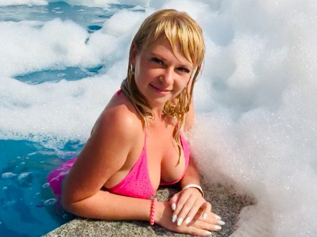 BlondyLola's profile - Image n°0