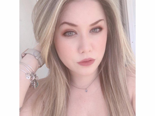 Brandy1825's profile - Image n°2