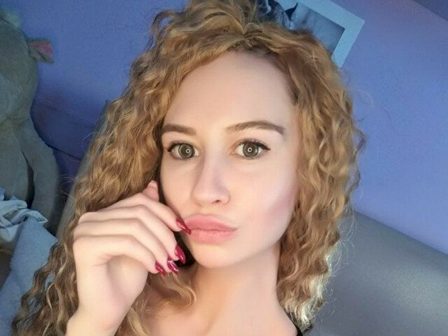 blondygolden's profile - Image n°0