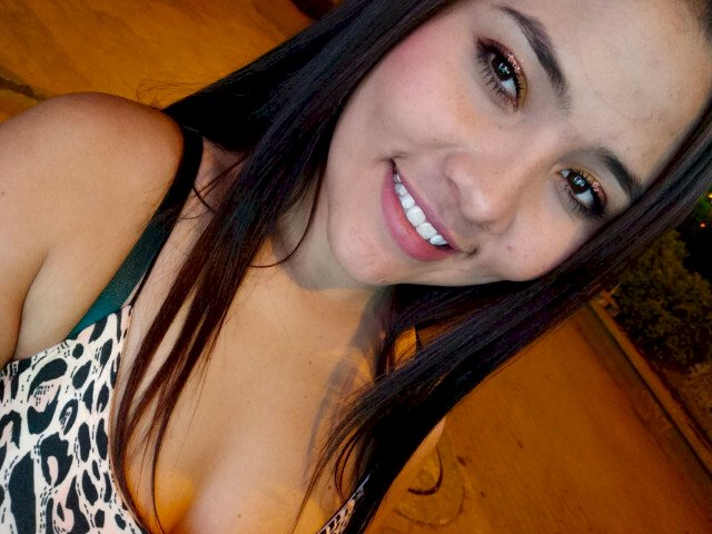 brunettyhot's profile - Image n°2