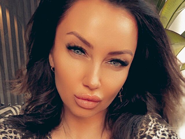 BestLena's profile - Image n°1