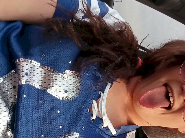 Brunettebomb's profile - Image n°0