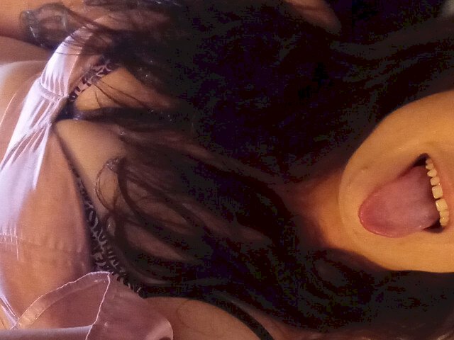 Brunettebomb's profile - Image n°1