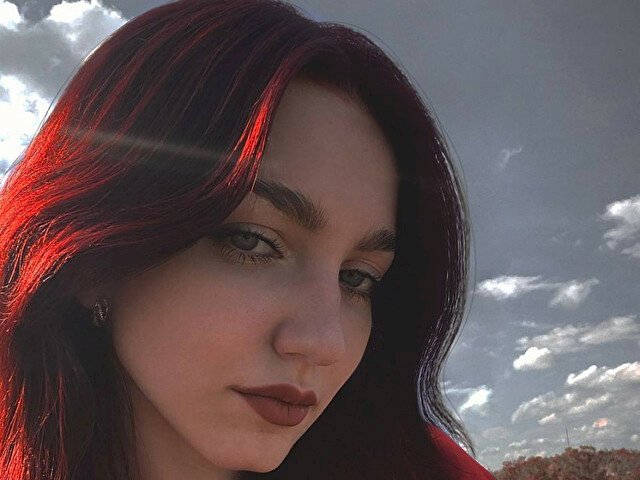 BlowMeKiss's profile - Image n°1