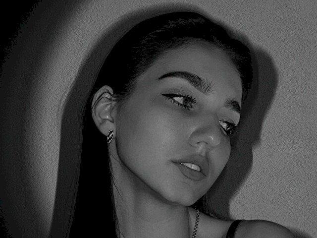BlowMeKiss's profile - Image n°2