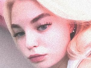 Webcam sex with BlondyHot