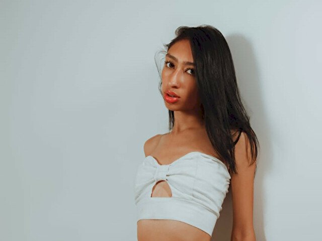 BrendaAnder's profile - Image n°1