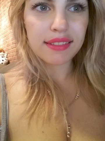 bustysilvia's profile - Image n°2