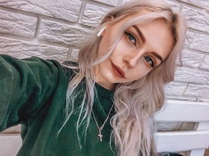 CaramelBlond's Sexcam
