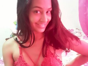 CamilaLeal's Sexcam