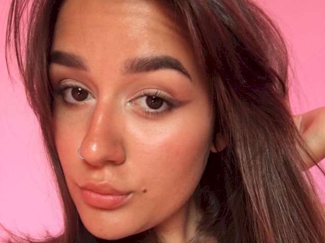 Carala's profile - Image n°0