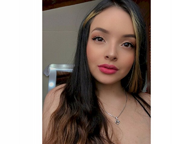 ChloeSimmons's profile - Image n°0