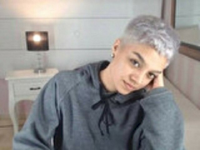 CharlotteR's profile - Image n°0