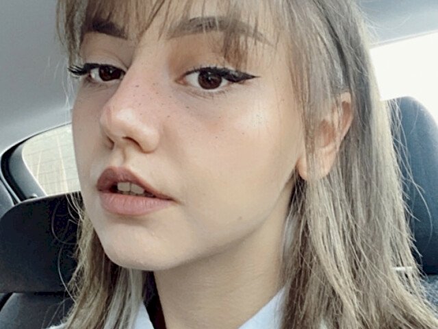 CynthiaGlow's profile - Image n°1