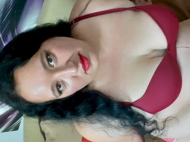 CurvyJasmine's profile - Image n°1