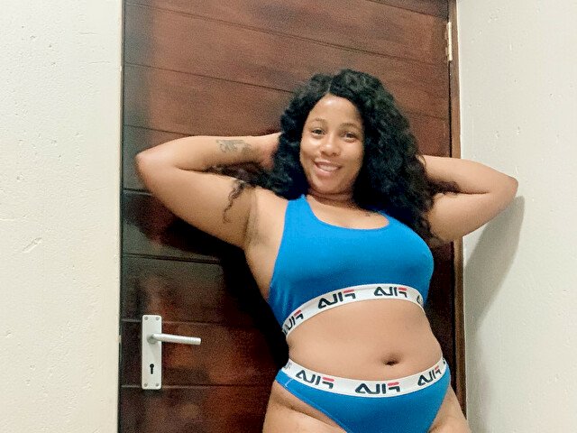 Curvydoll1's profile - Image n°0