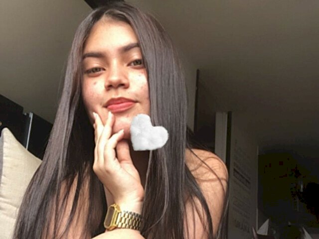 CorinaVega's profile - Image n°0