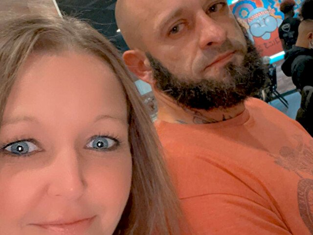 CrAzCoUpLe69's profile - Image n°1