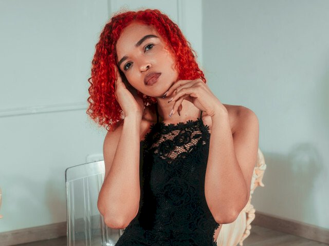 CelesteLong's profile - Image n°0