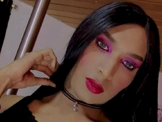 cristinahot's profile - Image n°1