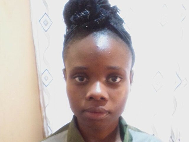 CANDY's profile - Image n°0