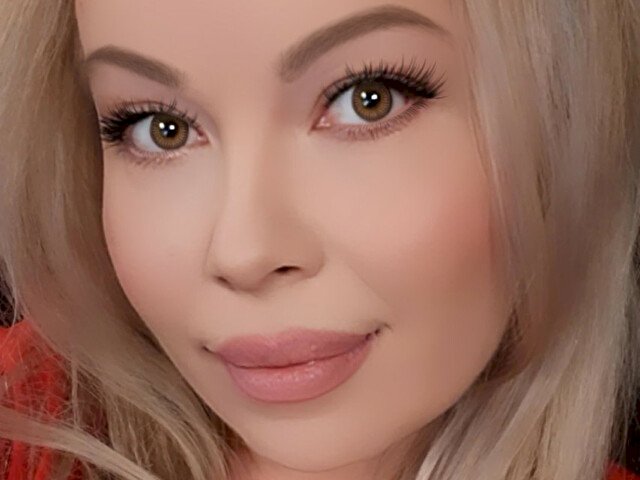 CurvyWhitney's profile - Image n°3