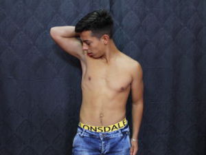 CaidenRoman's Sexcam