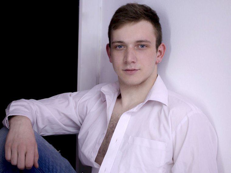 CalvinBrand's profile - Image n°1