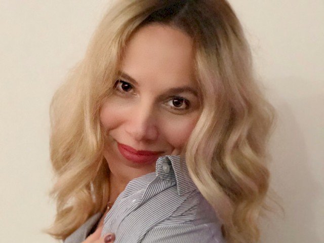 Perfil con Camellia - Imagen  n°10