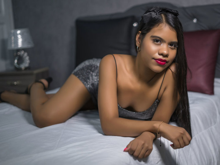 CamiilaBanks' profilo - Immagine n°0