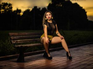 Live Sex CamilaFiquet