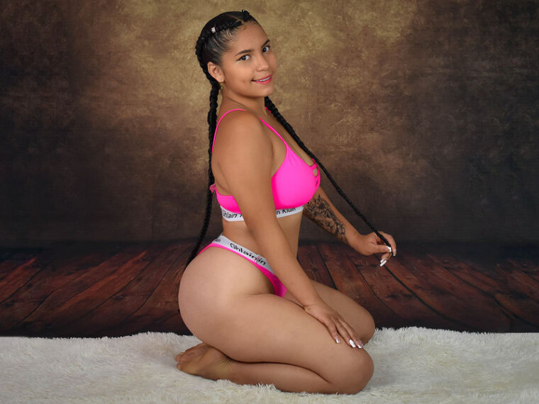 CarlaHills's profile - Image n°0