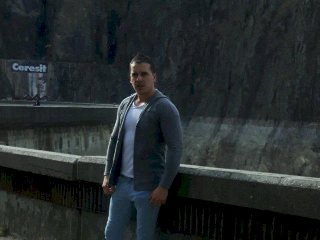 carlos8888's profile - Image n°1