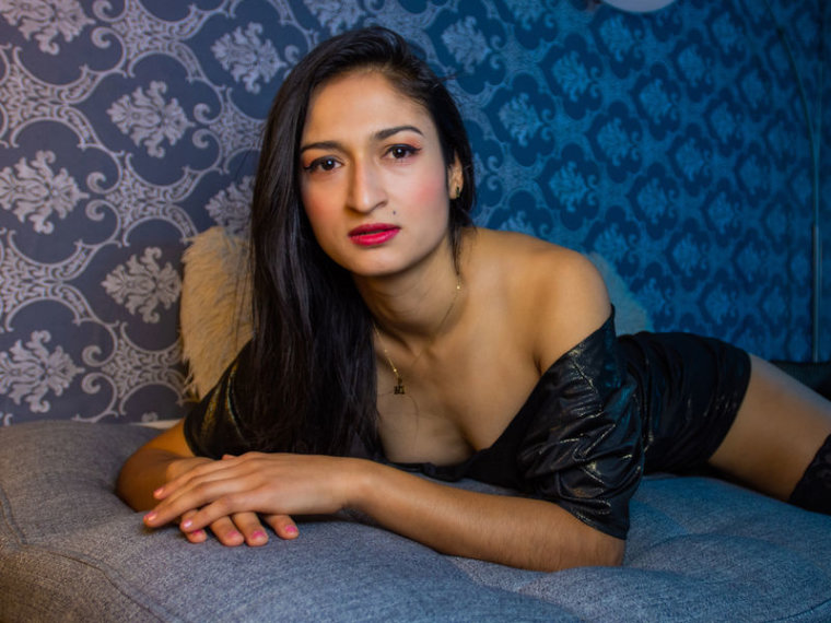 CarolBorton's profile - Image n°0