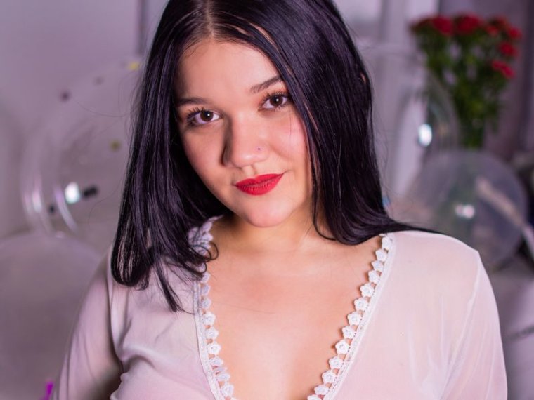 CarolineAguilar's profile - Image n°0