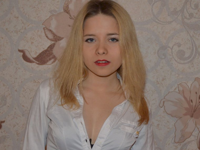 CarolineLoving's profile - Image n°1