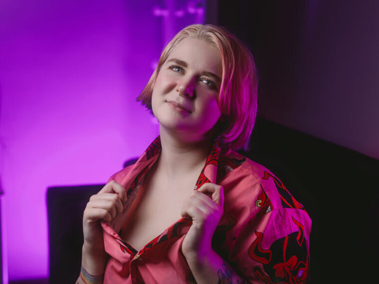 Profil de CarolynJames - Photo n°0