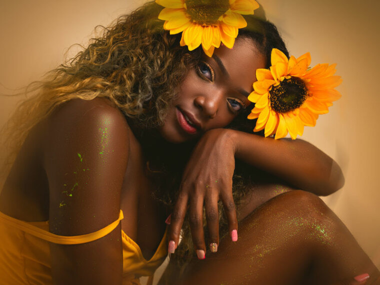 CassieBell's profile - Image n°0