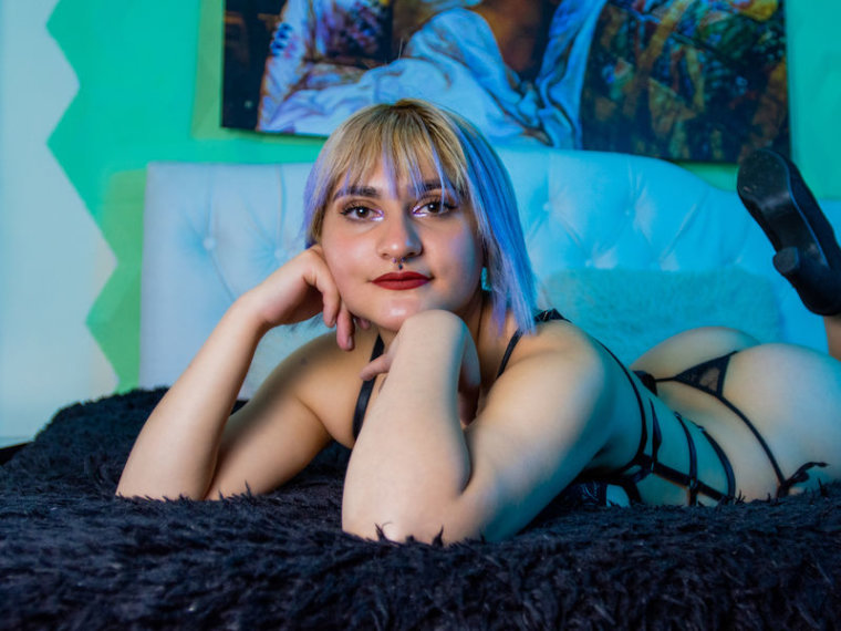 CatalinaLorenz's profile - Image n°0