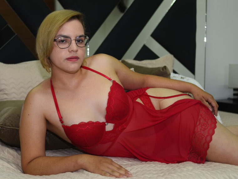 CharloteWilson's profile - Image n°0