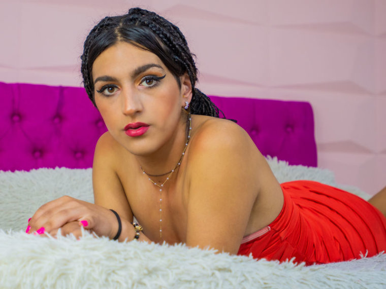 CharlotteAlbert's profile - Image n°0