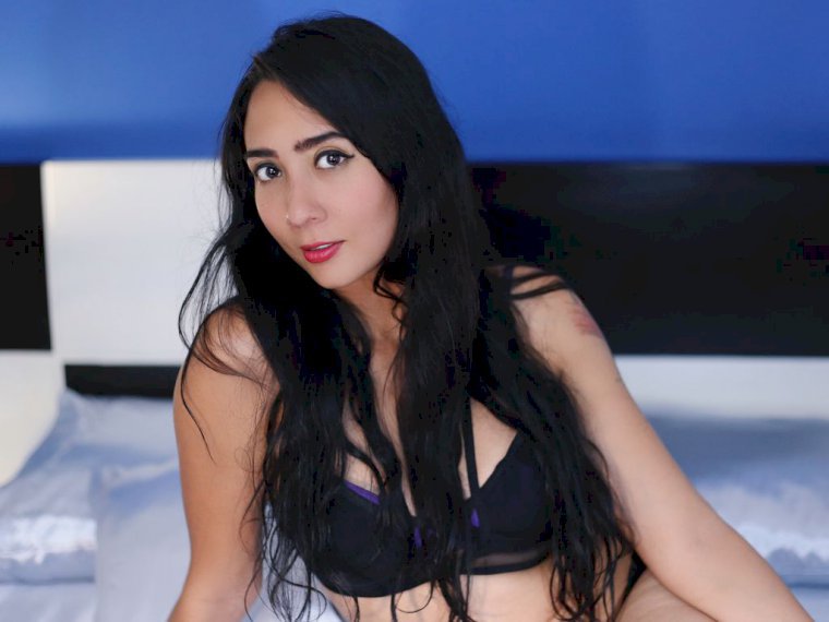 CharlottePresly's profile - Image n°1
