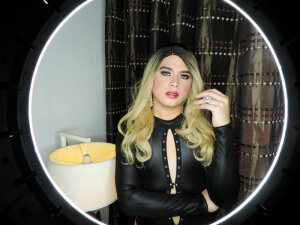 CharmingGirlforU's Sexcam