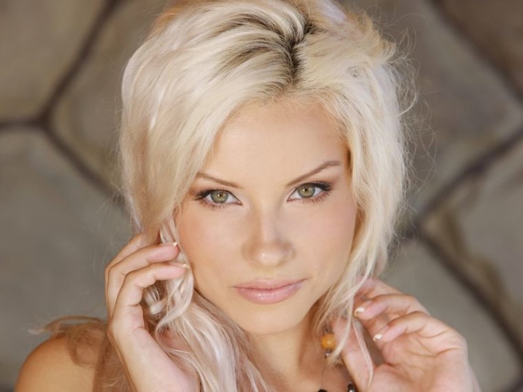 CherrieChance's profile - Image n°0