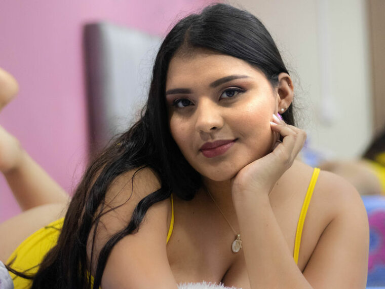 ChloeHarper's profile - Image n°0