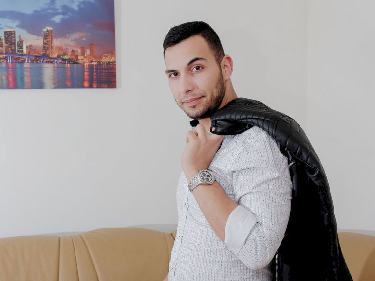 ChrisL0v3r's profile - Image n°1