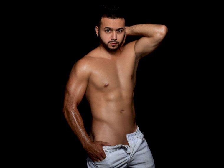 ChristianFoster's profile - Image n°1