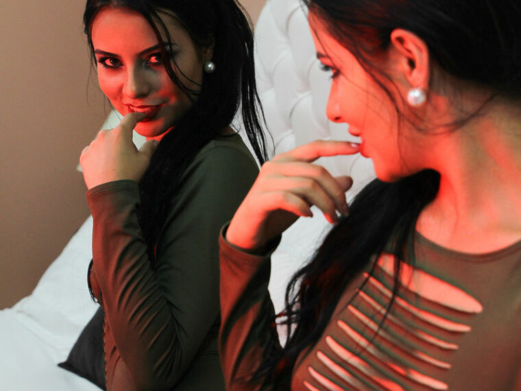 CLAIREBETHMOOR's profile - Image n°0